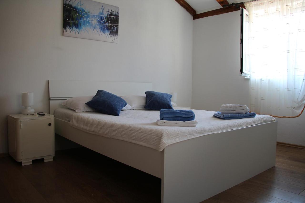 Apartment Titinica Murter Exterior photo